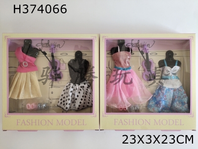 H374066 - 11.5 inch Barbie clothes in color box