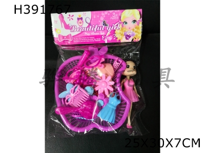 H391767 - Barbie accessories (3)<br>
Color mix)