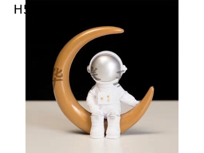 H594182 - Moon astronaut silver